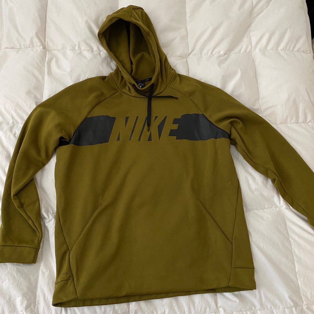 **SOLD** Men’s olive green/black Nike sweatshirt